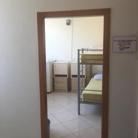 Scutari Hotel *